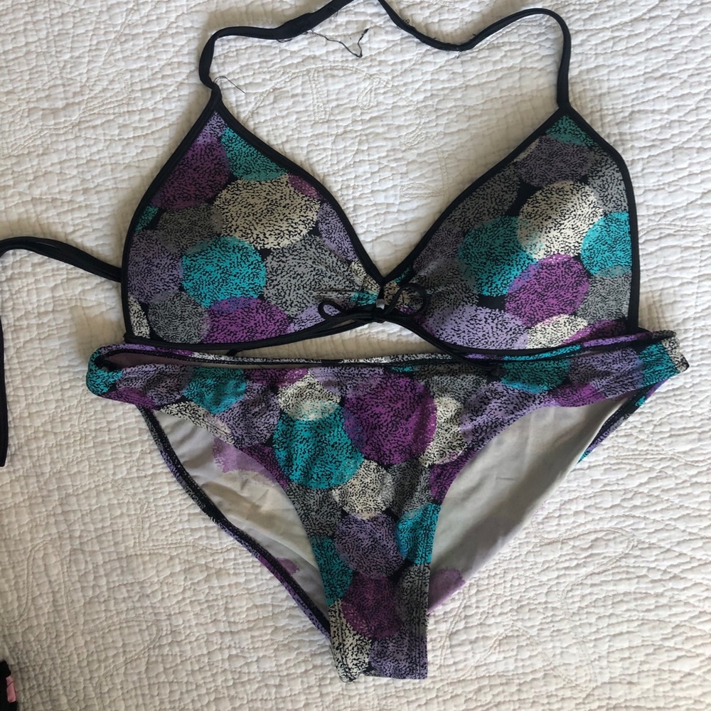 Body Glove bikini set 🌸